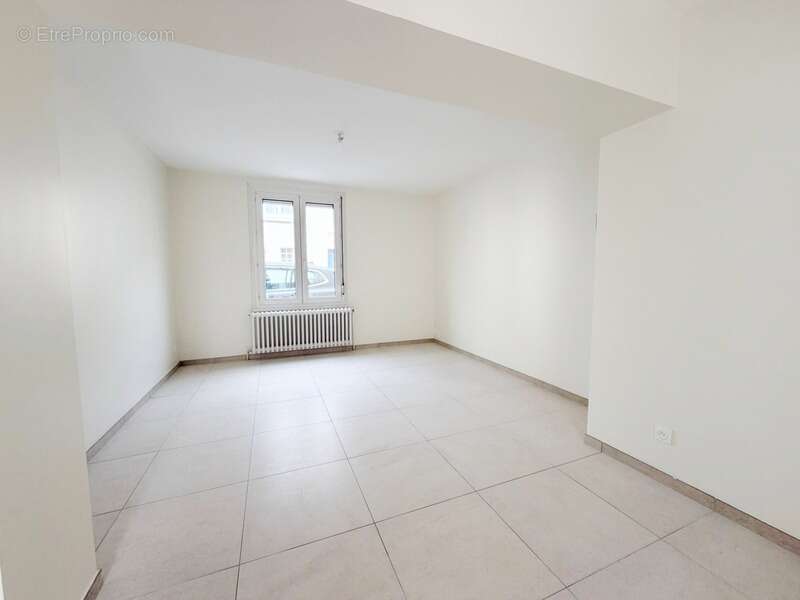 Maison entièrement rénovée - 3 chambres - Jardin plein sud - Saint-Pavin - photo 3