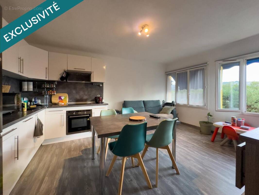 Photo 1 - Appartement à SAINT-LAURENT-DU-VAR