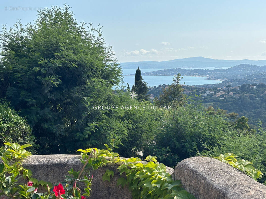 Photo Maison à Les Issambres au prix de 750 000€