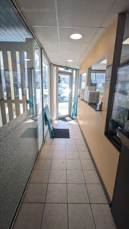 Commerce à MONT-DE-MARSAN