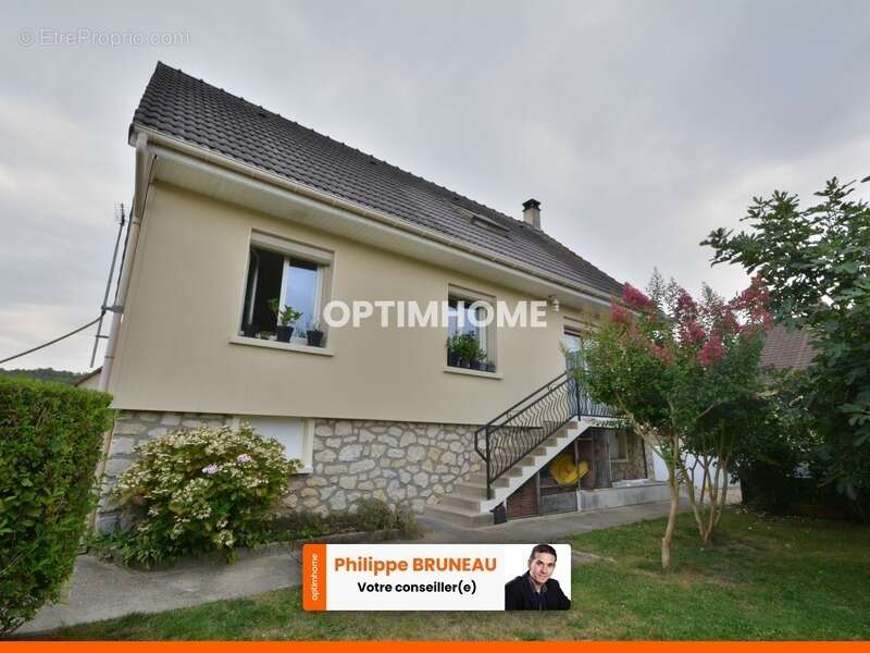 Maison à INCARVILLE