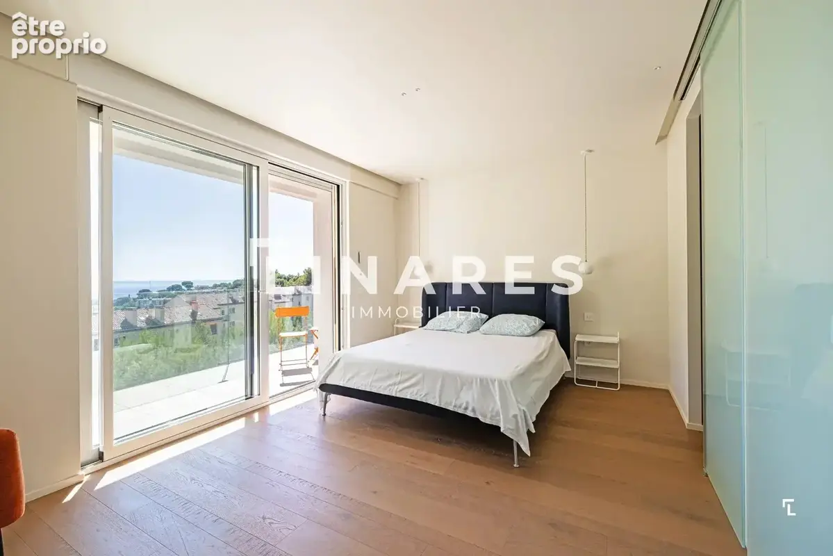 LA CALANQUE BLANCHE - Villa de 218 m²  - Extérieurs 37 m² - Terrain 800 m² - 13600 CASSIS - photo 13