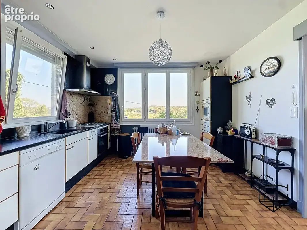 Maison 7 pièces 220 m² à vendre à Gan (64290) - photo 7