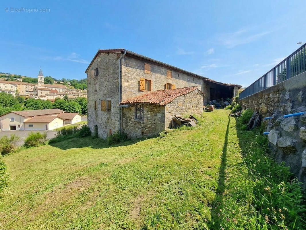 Maison à CHALMAZEL