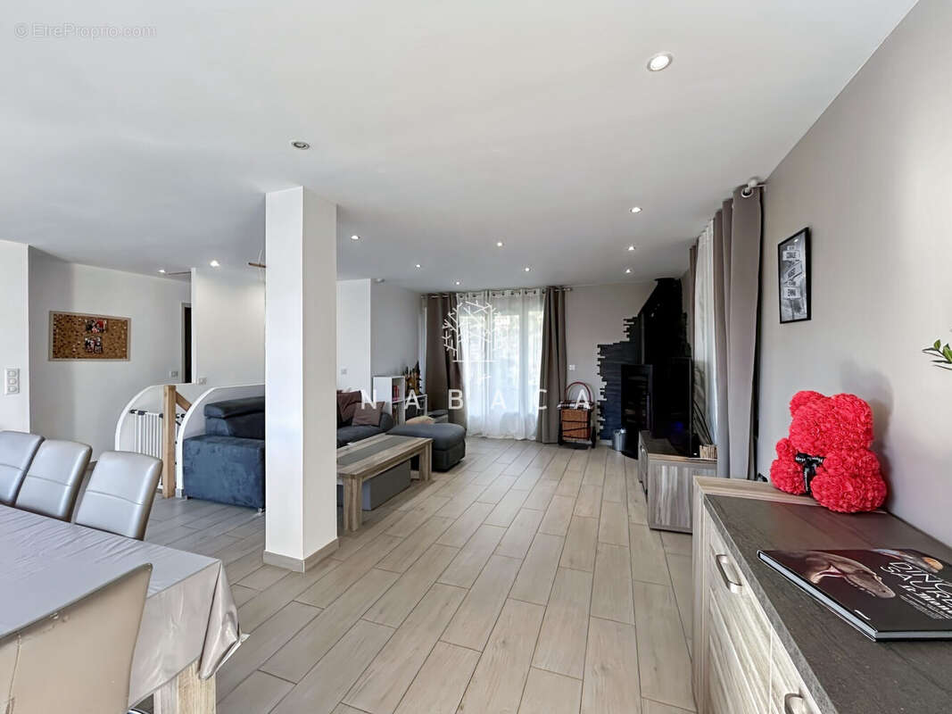 Maison à PEYMEINADE