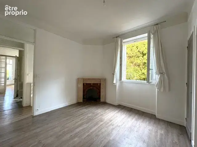 Cannes -charme et authenticite pour cet elegant appartement 2/3 pieces de 79m2 + cave dans immeuble bourgeois - photo 7