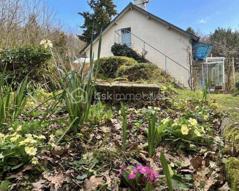 Maison à JUGON-LES-LACS