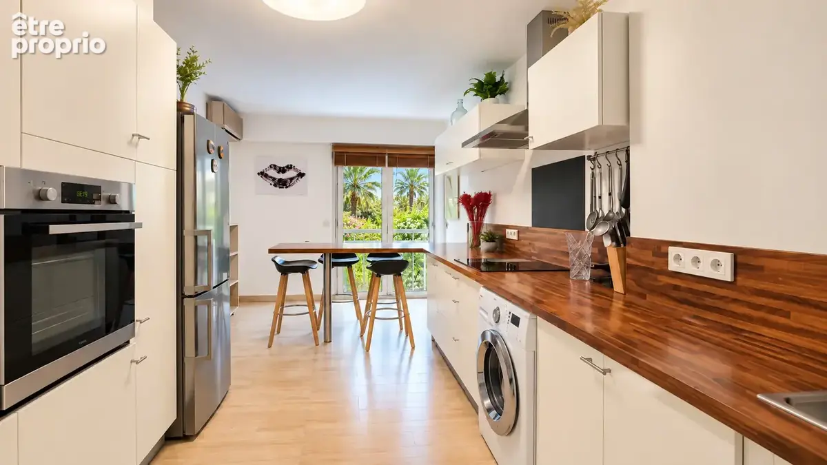 Cannes centre t5 152m2 sol terrasses 20 m2 sud-ouest parkings caves parc 3286€/m2 - photo 3