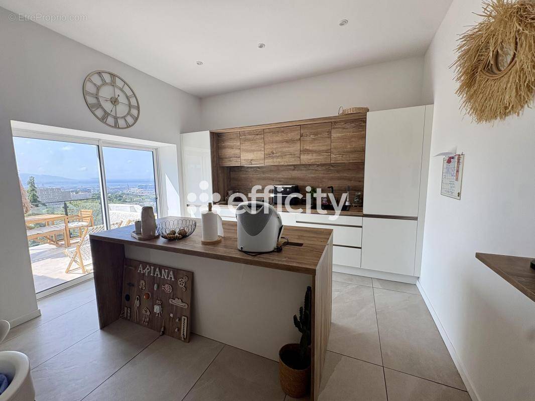Maison à MARSEILLE-15E