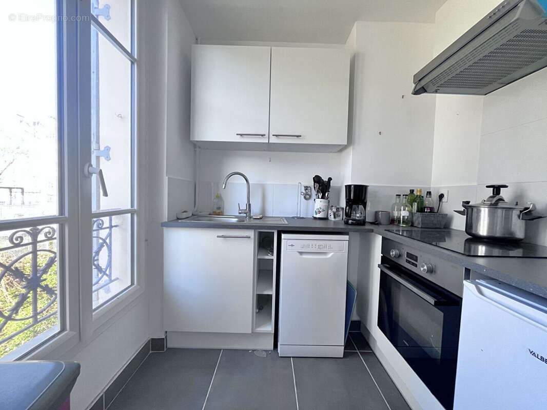 Appartement à PARIS-19E