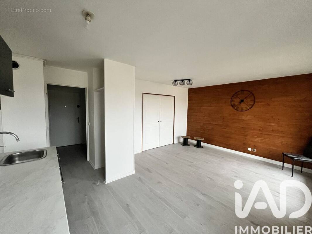 Photo 1 - Appartement à CORBEIL-ESSONNES