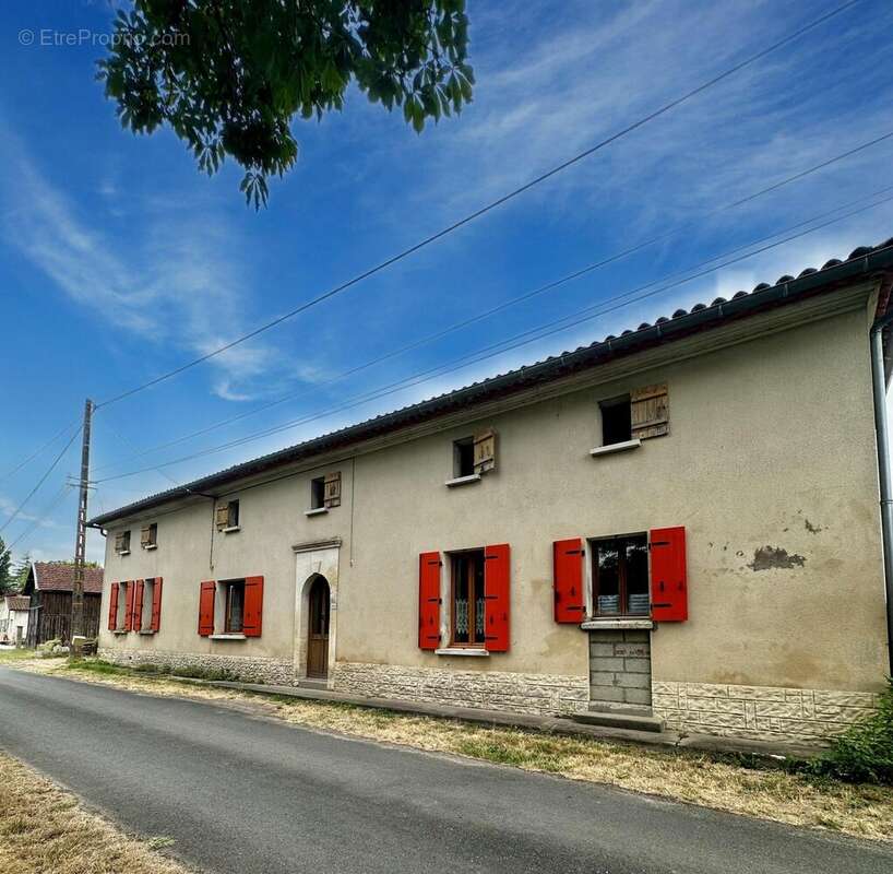 Maison 178 m² à Civrac-Sur-Dordogne  - photo 7