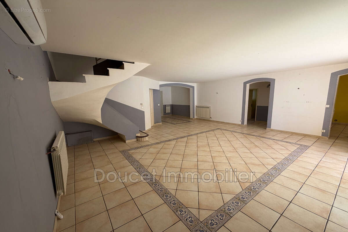 Maison à LIGNAN-SUR-ORB