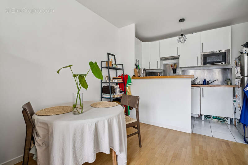 Appartement à PARIS-20E