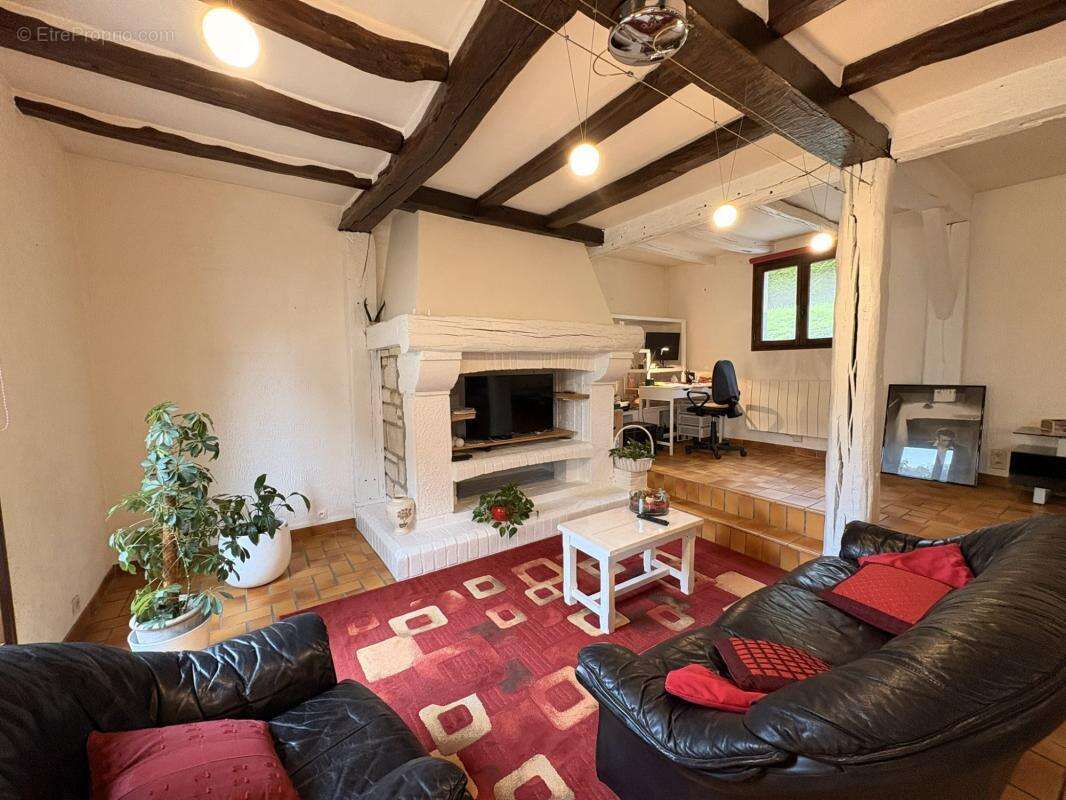 Maison à MONT-SAINT-AIGNAN