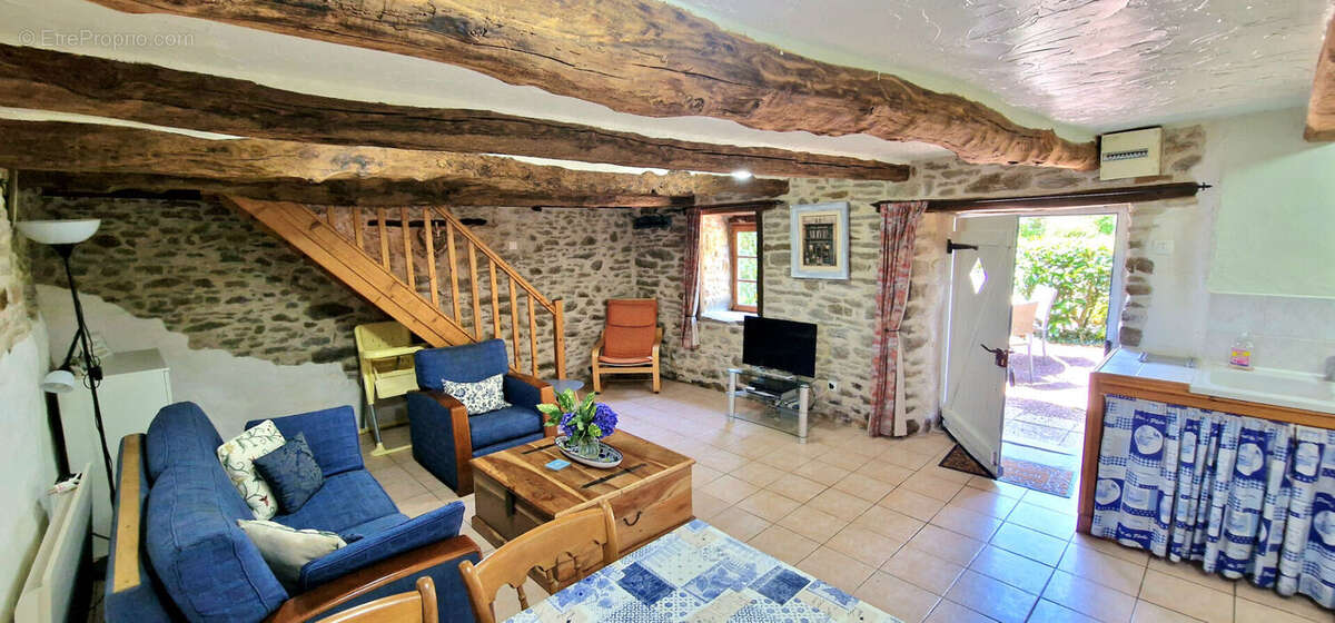 Maison à MERDRIGNAC