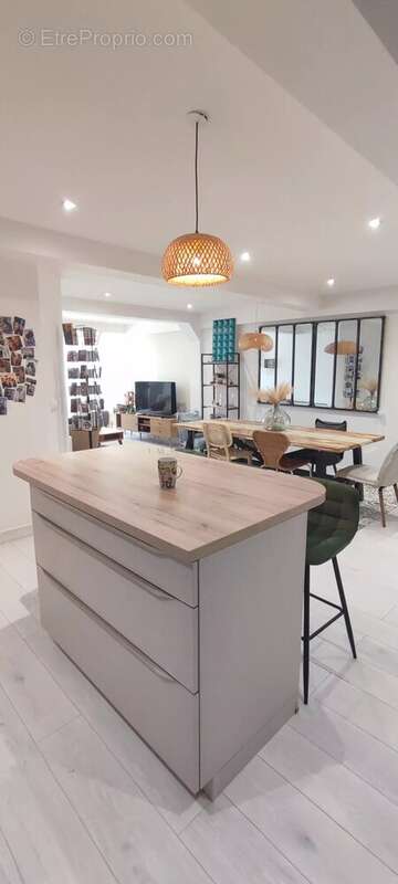 Appartement à SARTROUVILLE