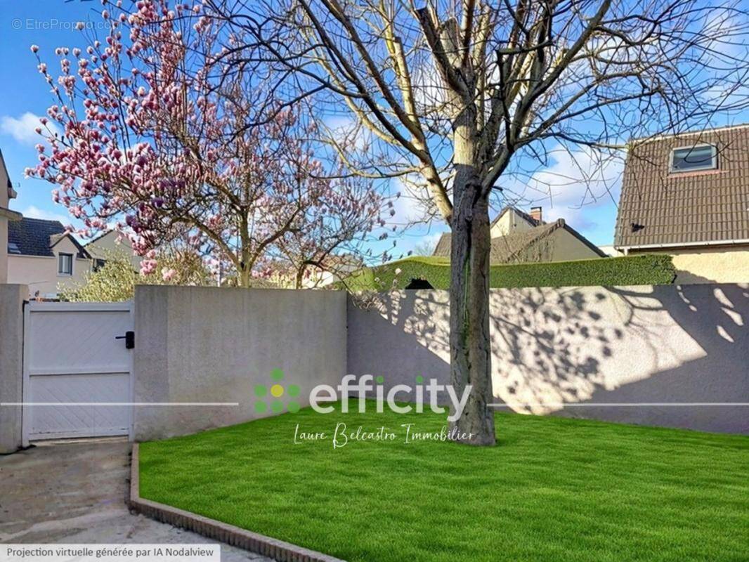 Maison à COMBS-LA-VILLE