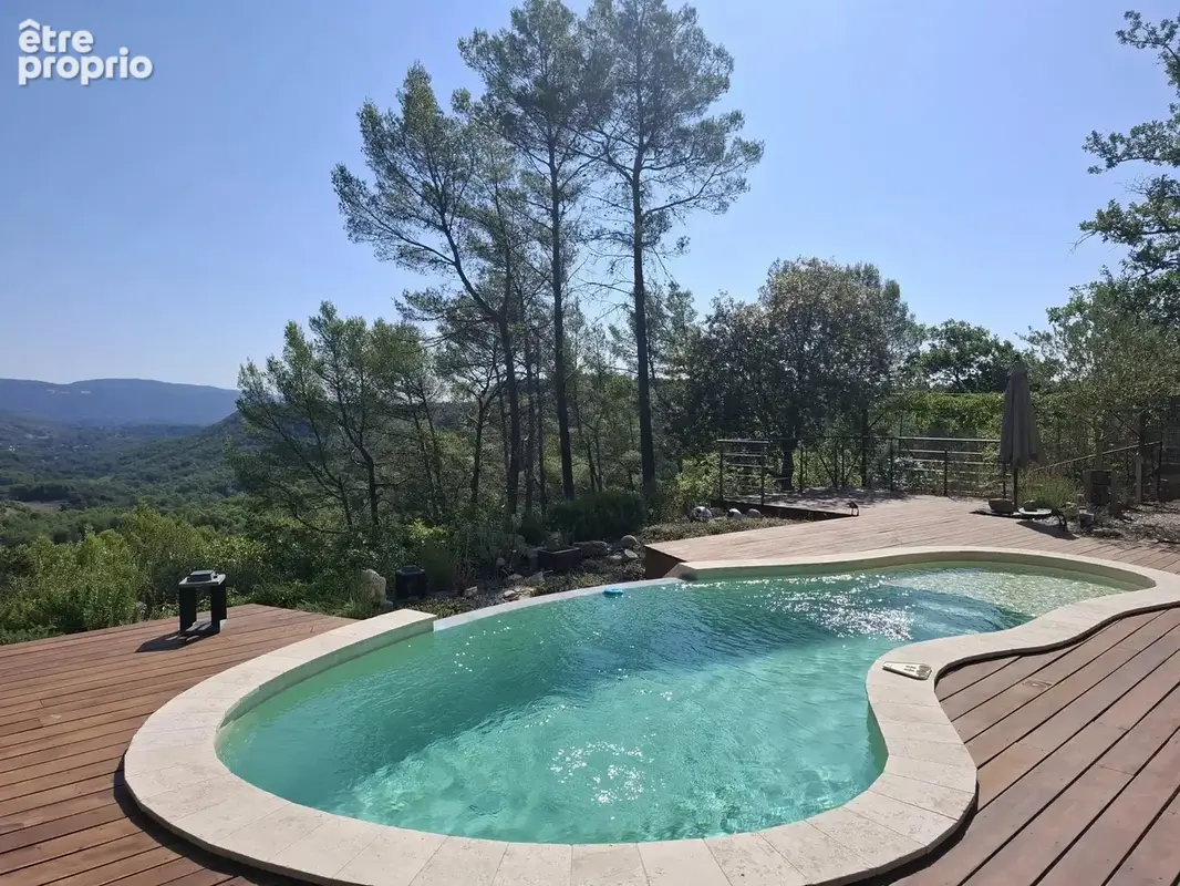 Photo Maison à Sillans-La-Cascade au prix de 682 500€