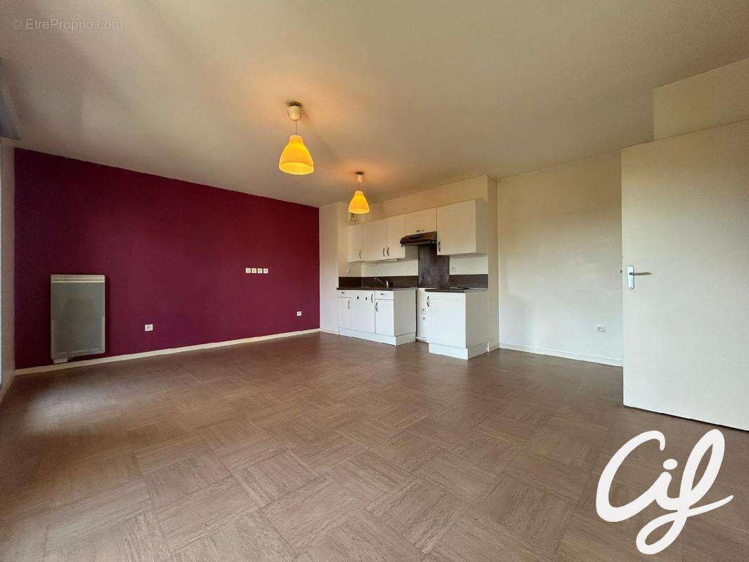 Appartement T2 ST HERBLAIN BOURG - 47.9 m2  148 000 Euros - photo 3