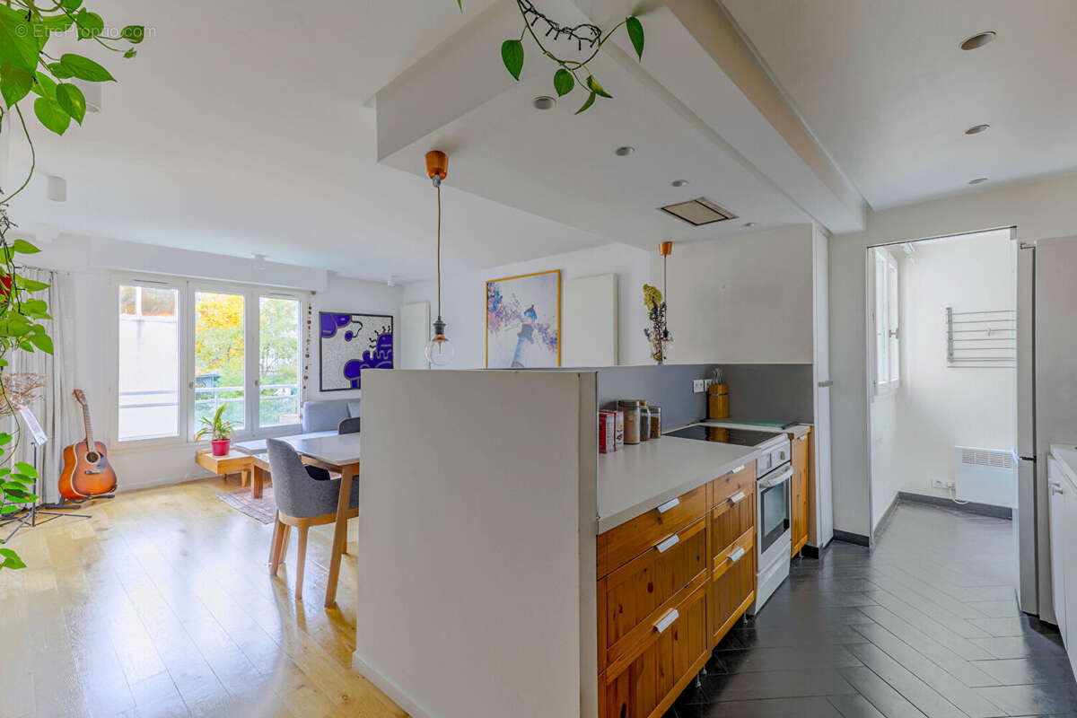 Appartement à PARIS-20E