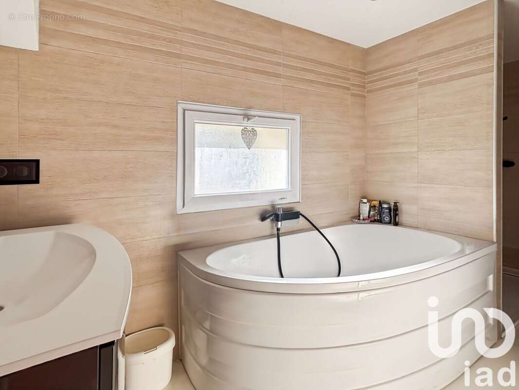 Photo 6 - Maison à RUMILLY