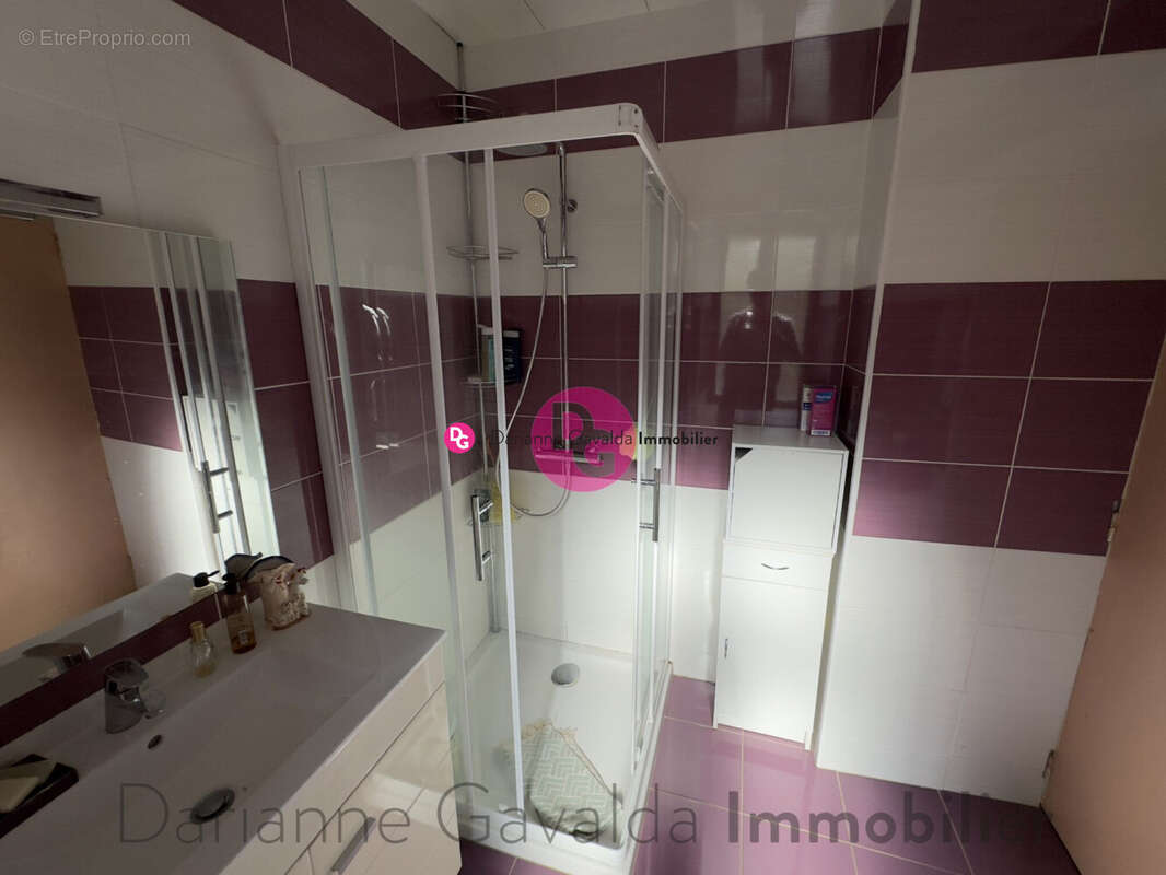 Maison à LIVINHAC-LE-HAUT