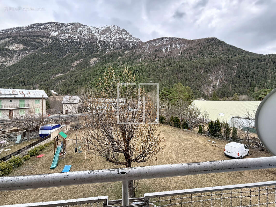 Appartement à LA CONDAMINE-CHATELARD