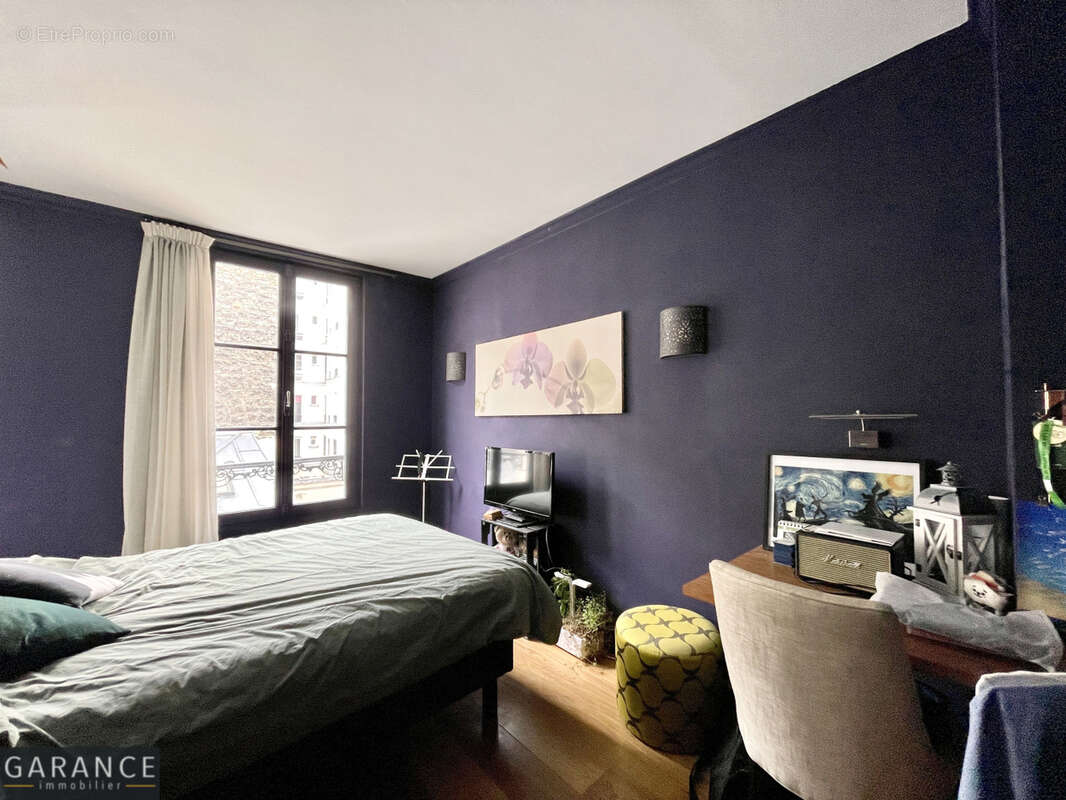 Appartement à PARIS-14E