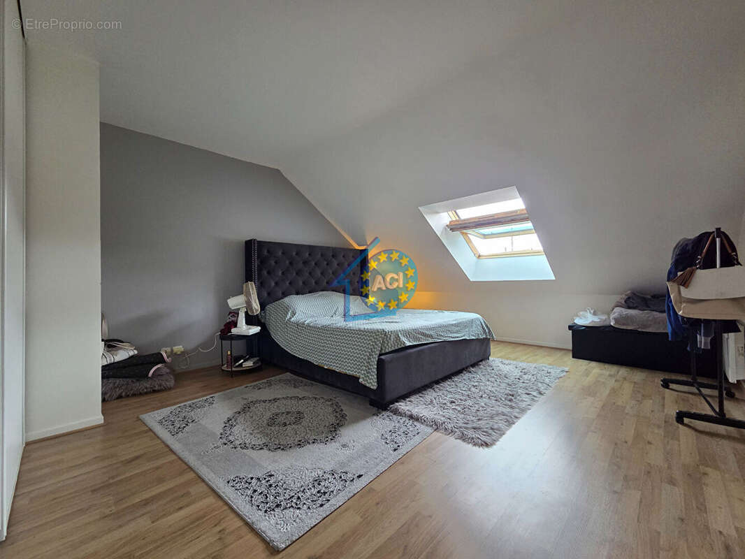 Appartement à MANTES-LA-VILLE