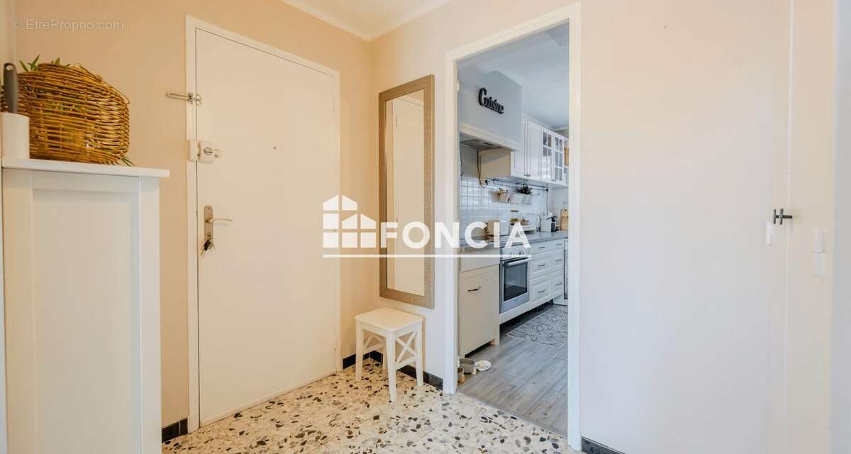 Appartement à HYERES