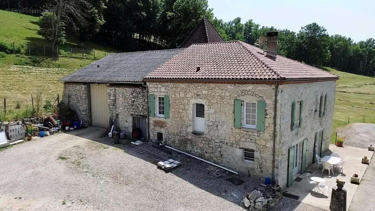 Photo 3 - Maison à PUJOLS