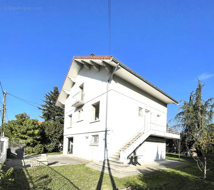 Maison à LE PONT-DE-CLAIX