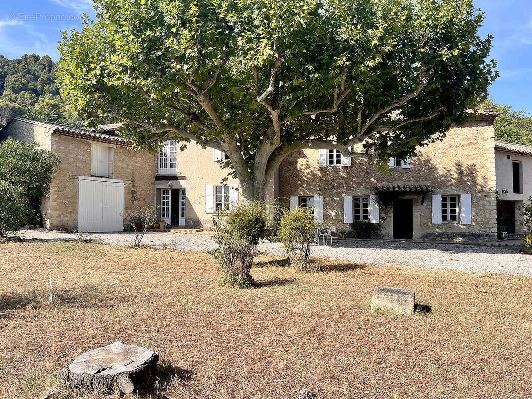 Maison à BEAUMES-DE-VENISE