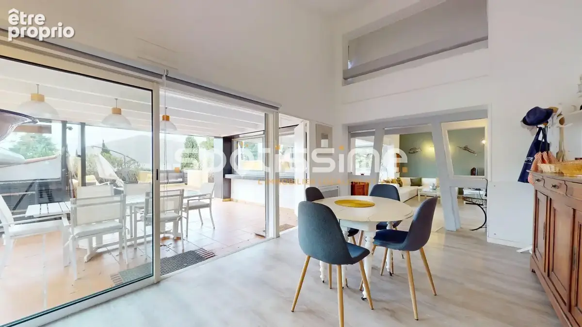 Cap d'Agde  Tennis Village - Bien atypique et coup de cur avec immense terrasse et volumes exceptionnels - photo 12