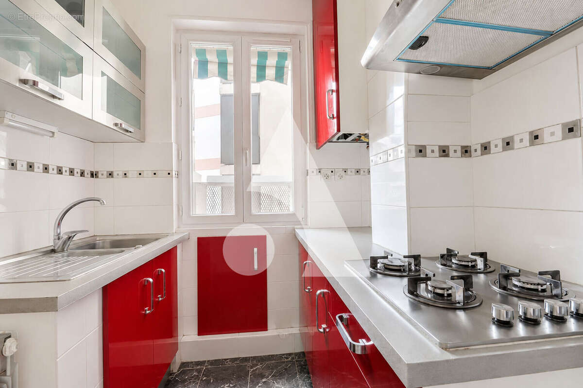 Appartement Les Lilas 2 pièce(s) 50 m2 - photo 3