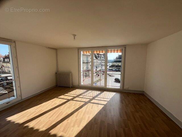 Appartement à VILLEQUIER