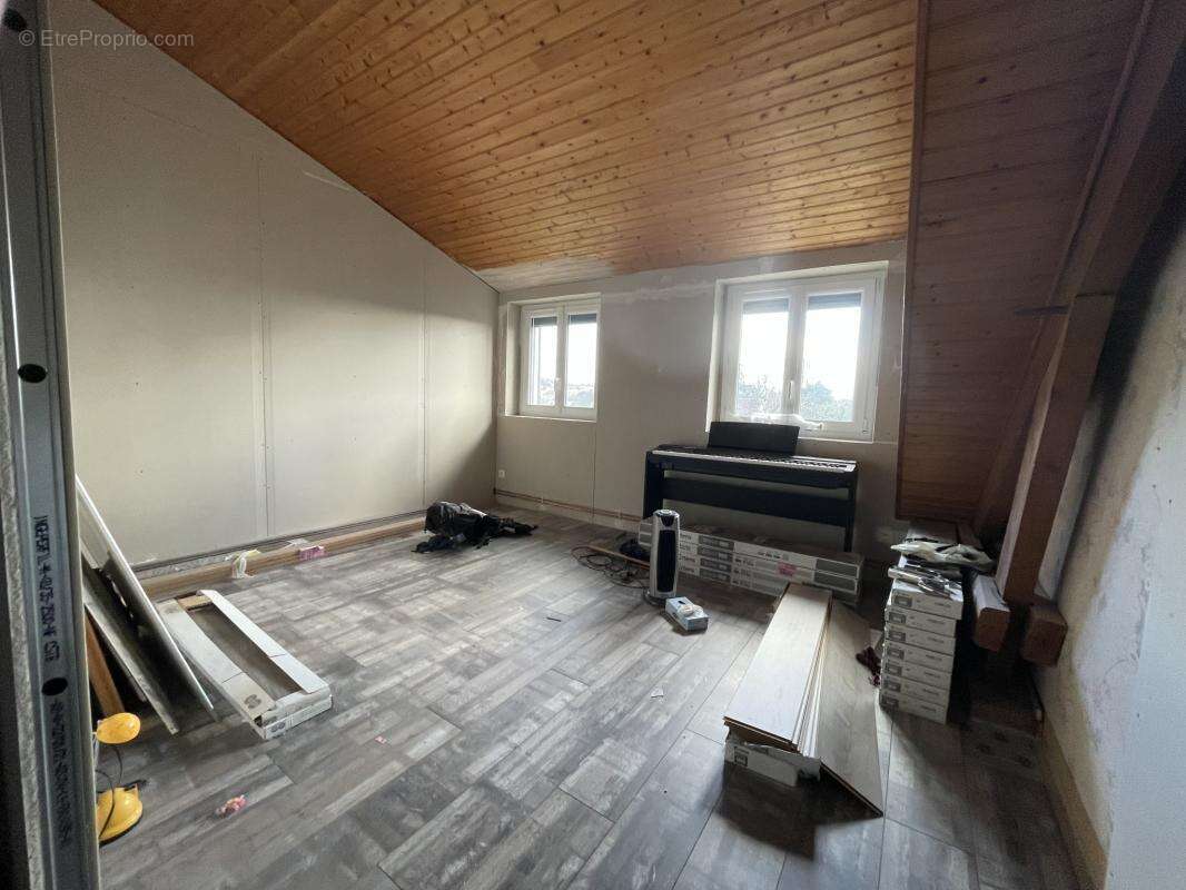 Maison à CHATELLERAULT