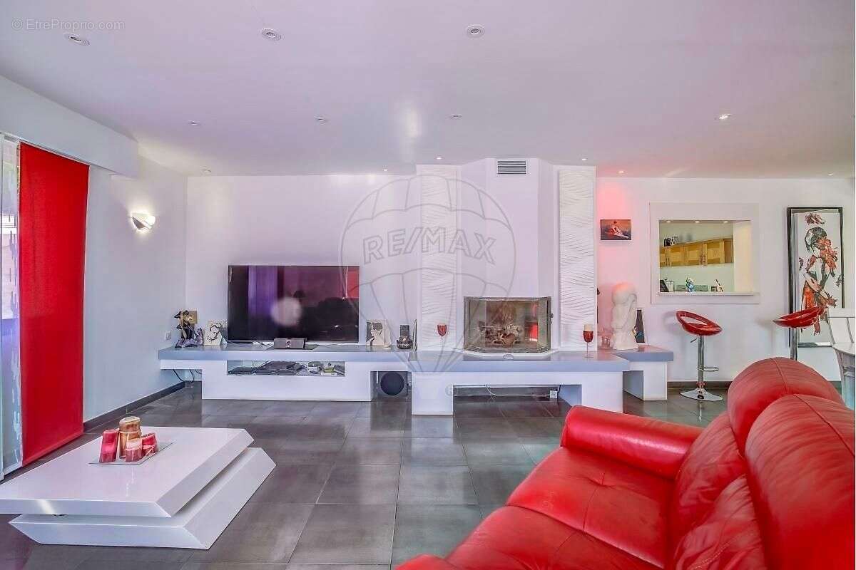 Maison à CAGNES-SUR-MER