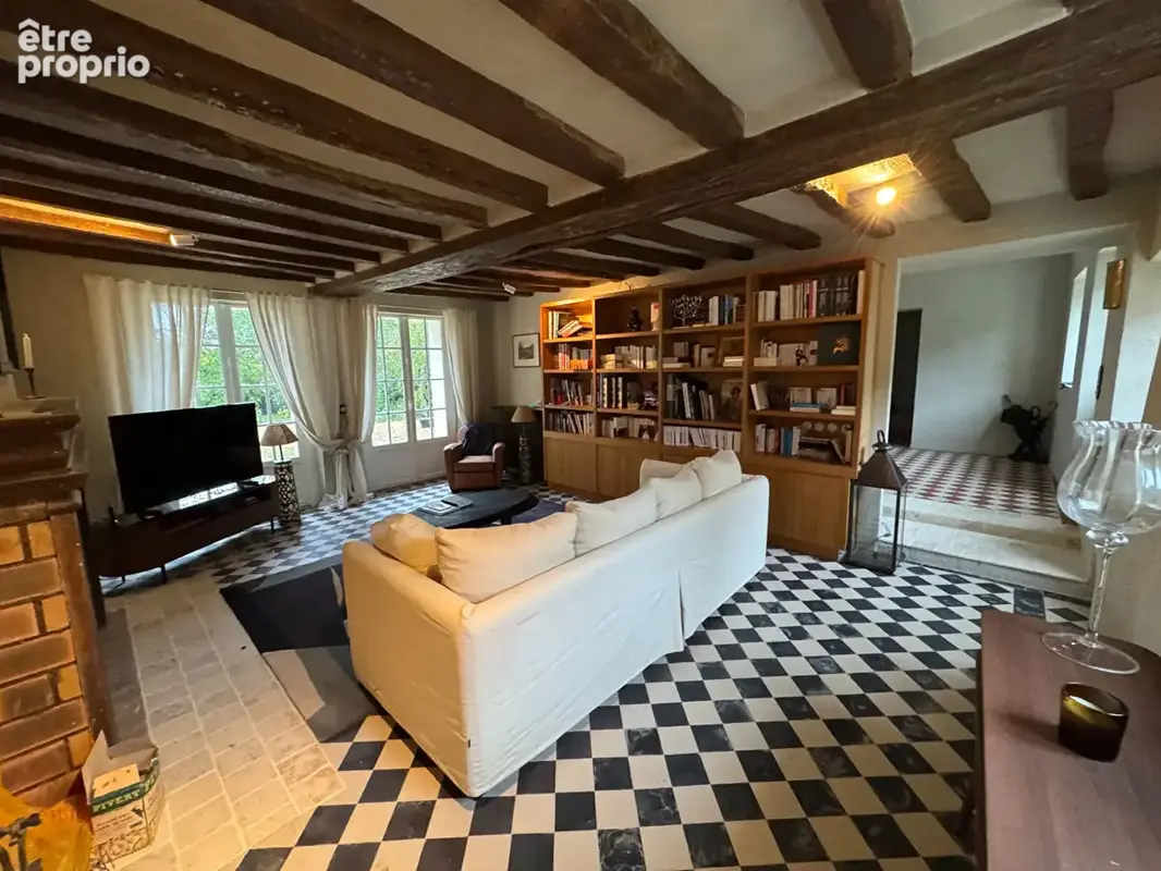 Jolie propriété ancienne entièrement rénovée  avec dépendance 5' MONTFORT L 'AMAURY 8 pièces 260 m2 - photo 3