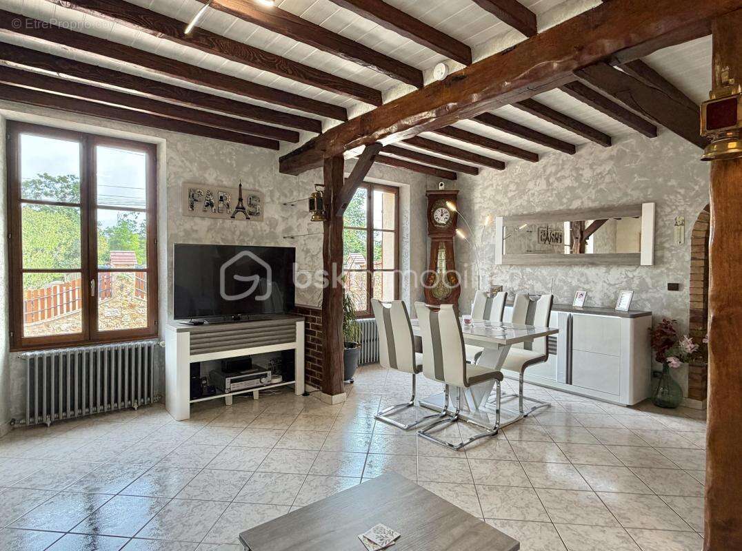 Maison à MONTRY