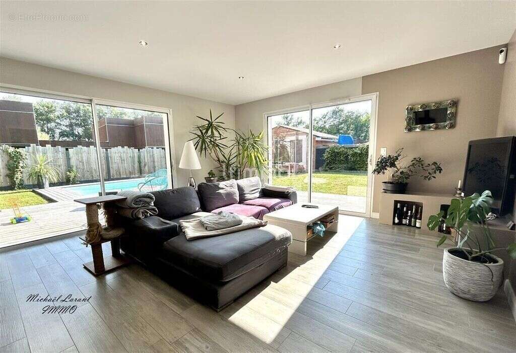 Maison à LE TAILLAN-MEDOC