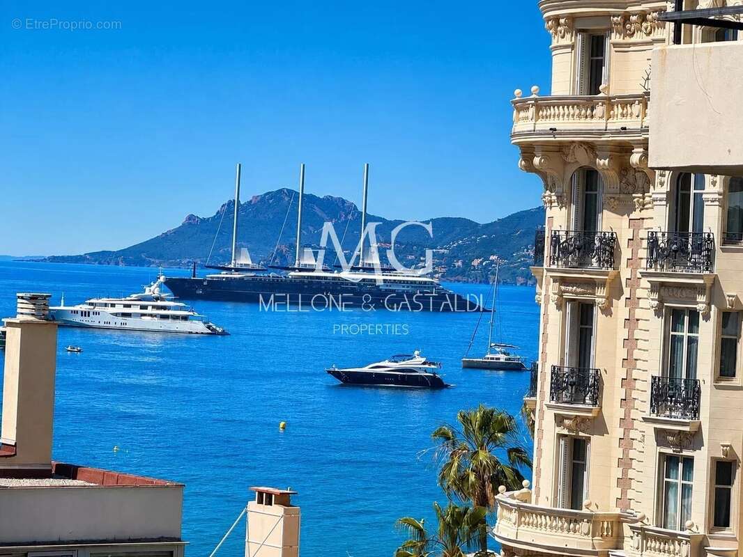 Appartement à CANNES