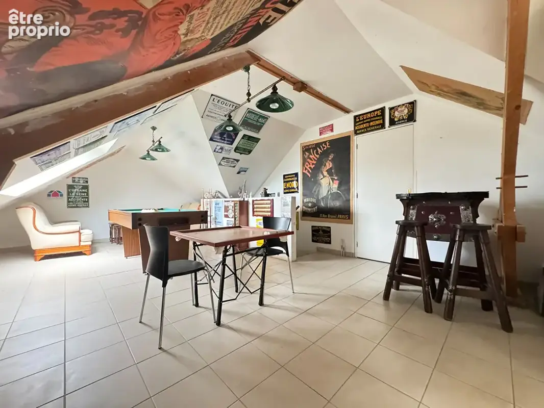 Maison familiale à Saint-Jean-De-Linières _192.4 m2 _ - photo 12