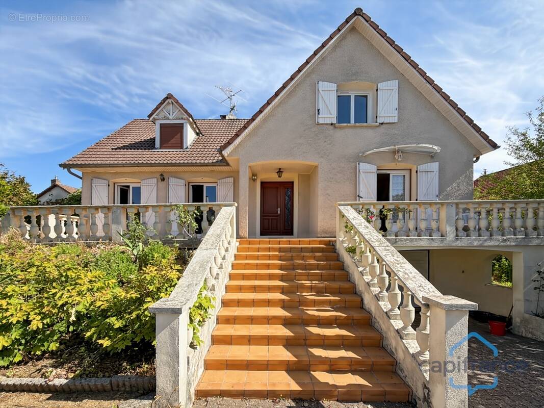 Maison individuelle a renover - photo 1