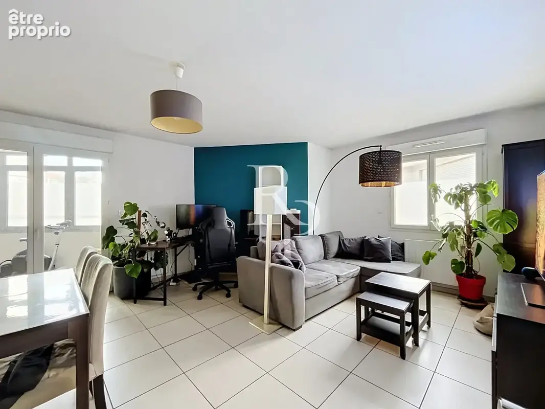 Appartement T2 de 49 m2 avec véranda et stationnement privatif   Hyper-centre - photo 1