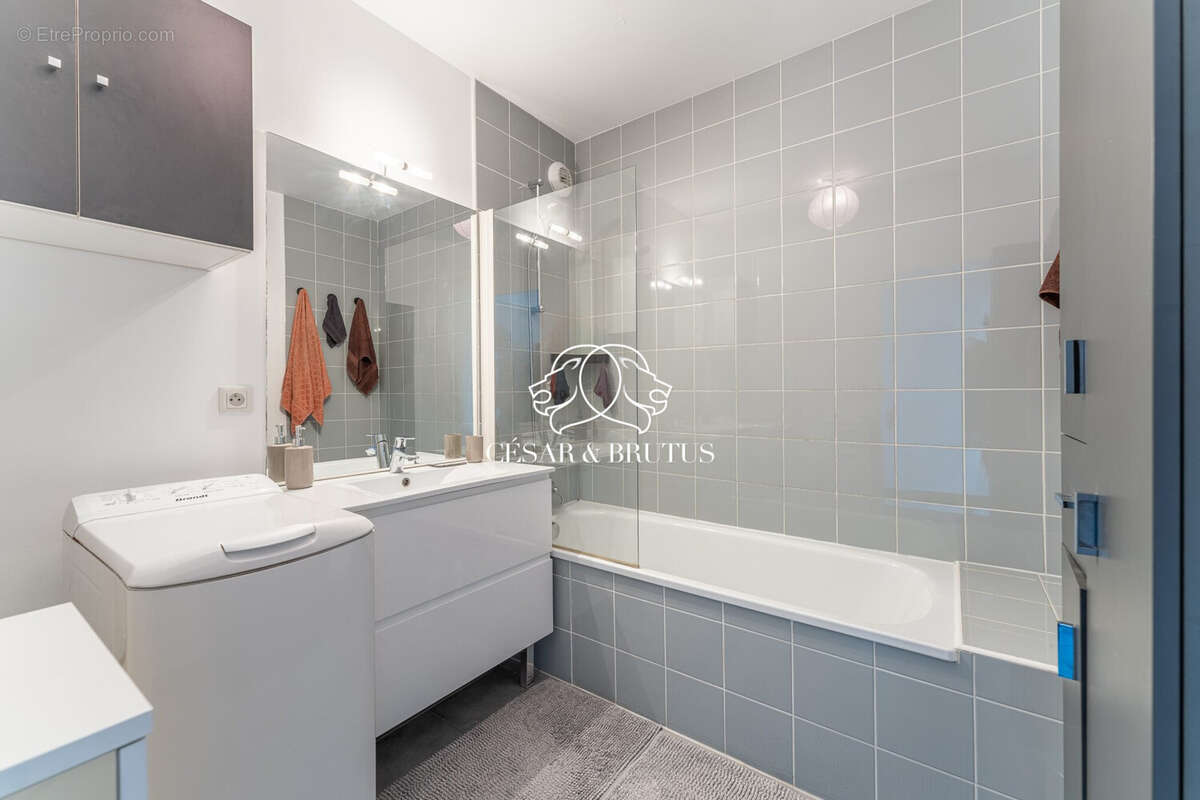 Appartement à LYON-8E