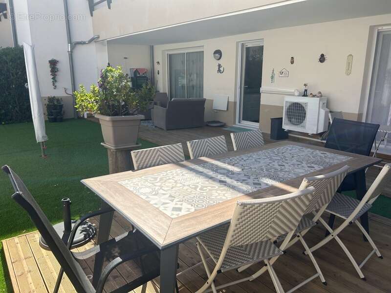 Appartement à SIX-FOURS-LES-PLAGES