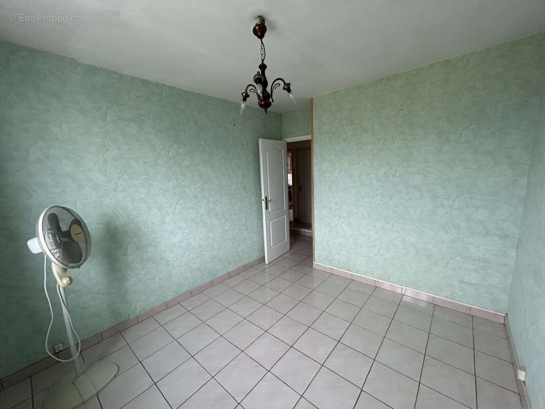Appartement à SAINT-MARTIN-D'HERES