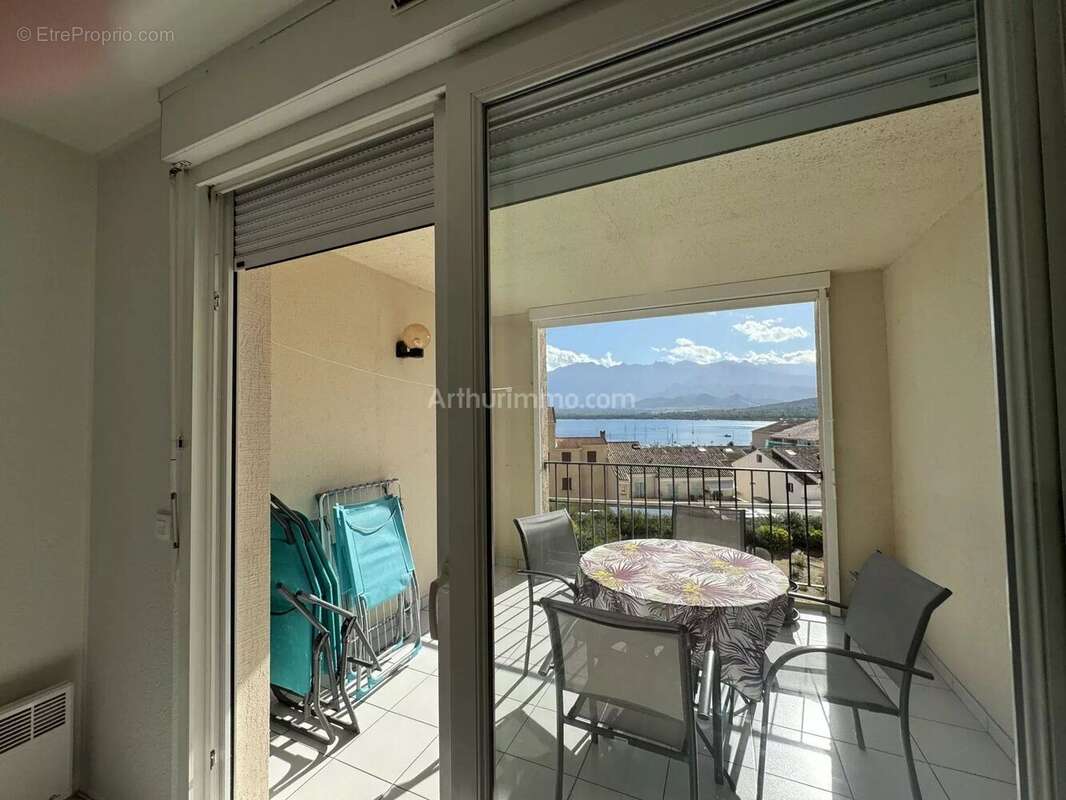 Appartement à CALVI